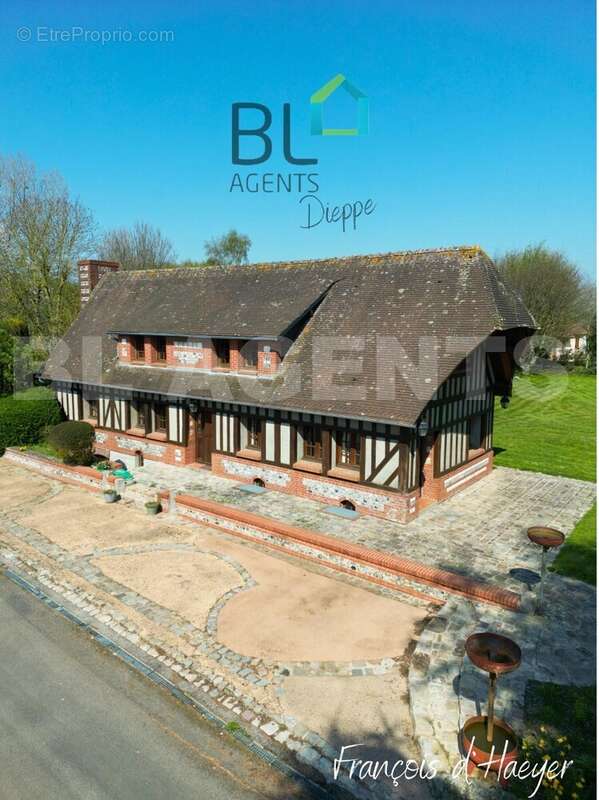 Copie de Brunet  (1000 x 774 px) (252 x 252 px) (180 x 180 px)_20250603_142111_0000 - Maison à ENVERMEU