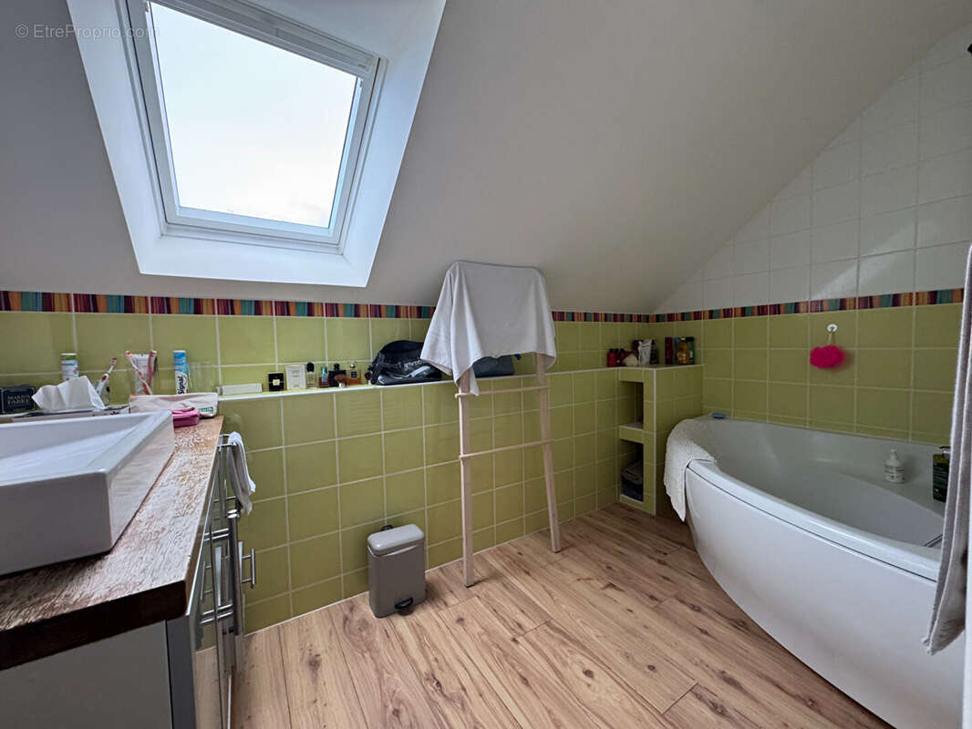 Maison à LOUROUX-DE-BEAUNE