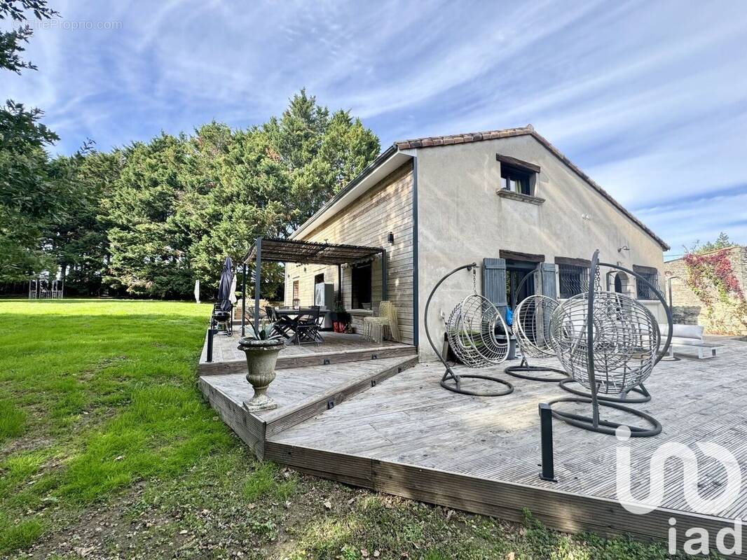 Photo 1 - Maison à MIREBEAU