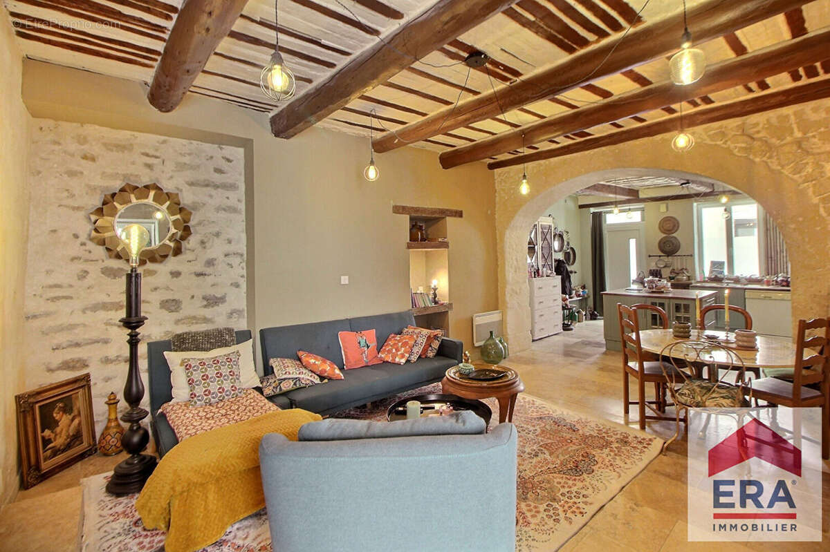 Maison à MONDRAGON