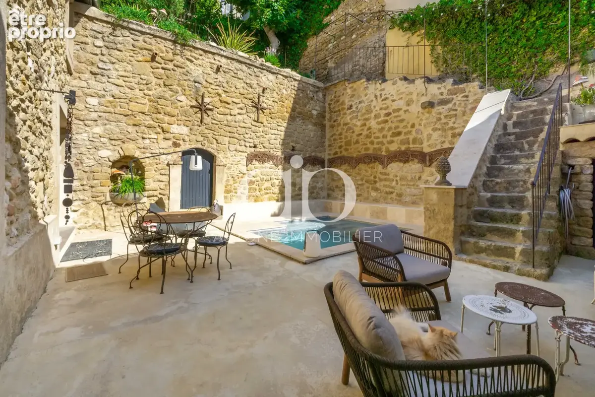 Maison de village en pierre de taille du XVIII siècle rénovée, avec piscine - photo 23