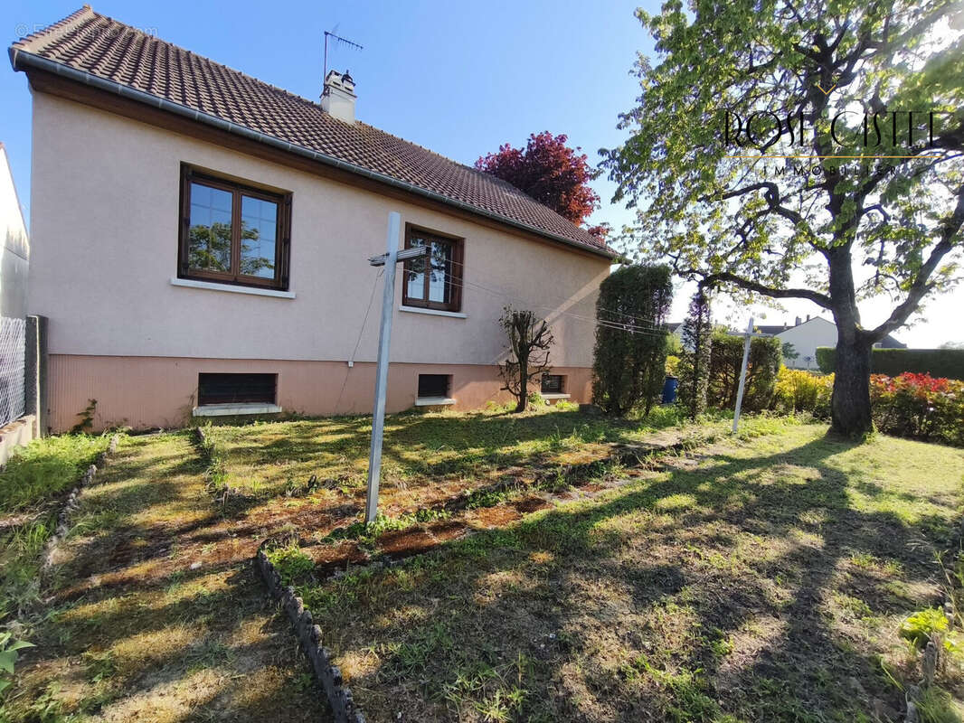 Maison à LUCE