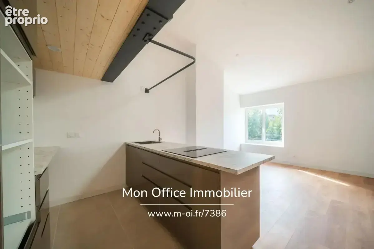 Référence : 7386-ASA - Appartement 3 pièces avec mezzanine dernier étage - photo 2