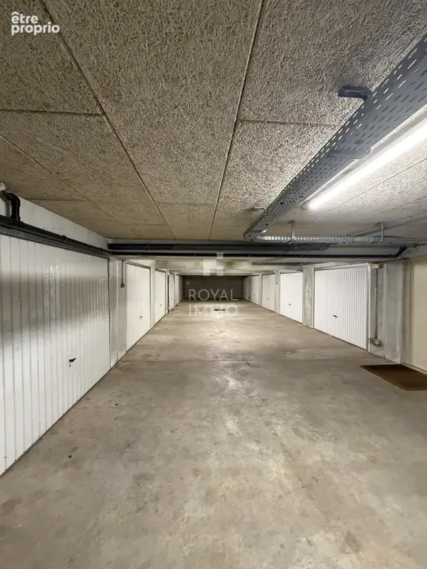 Photo Parking à Toulon au prix de 28 000€