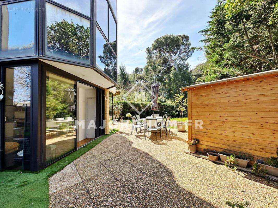 Appartement à MARSEILLE-8E