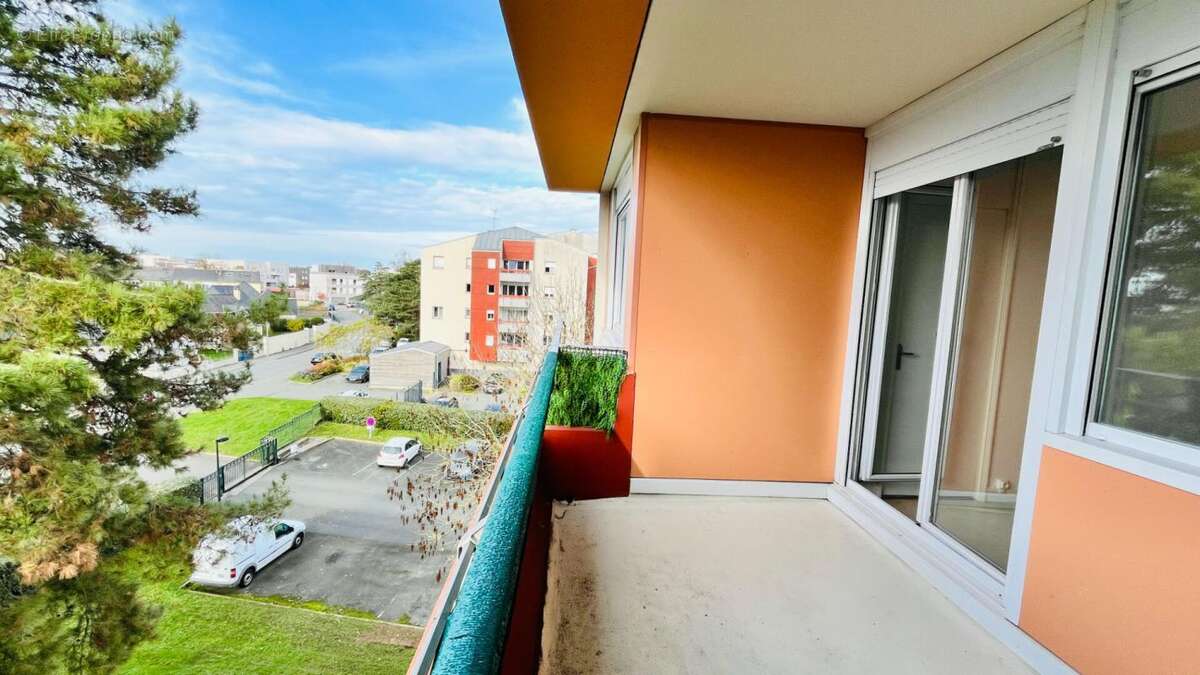 Appartement Angers 3 pièces terrasse CHU Hauts de St Aubin - photo 10