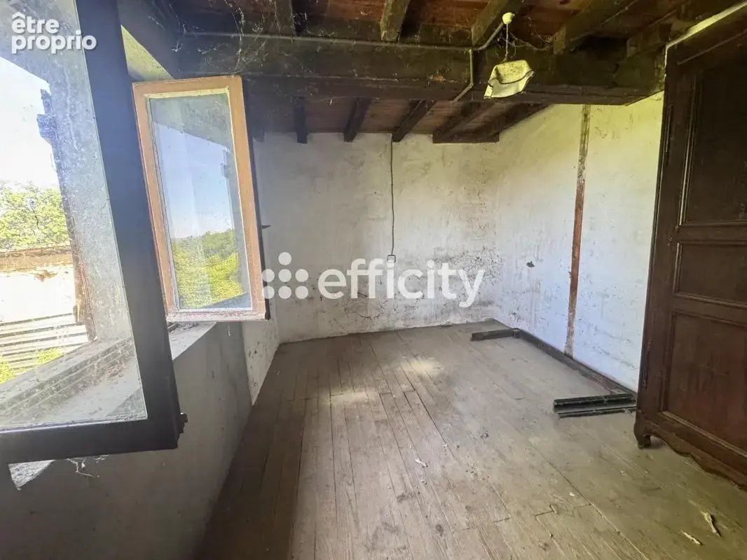 Maison 7 pièces 140 m² à vendre à Thiers (63300) - photo 5