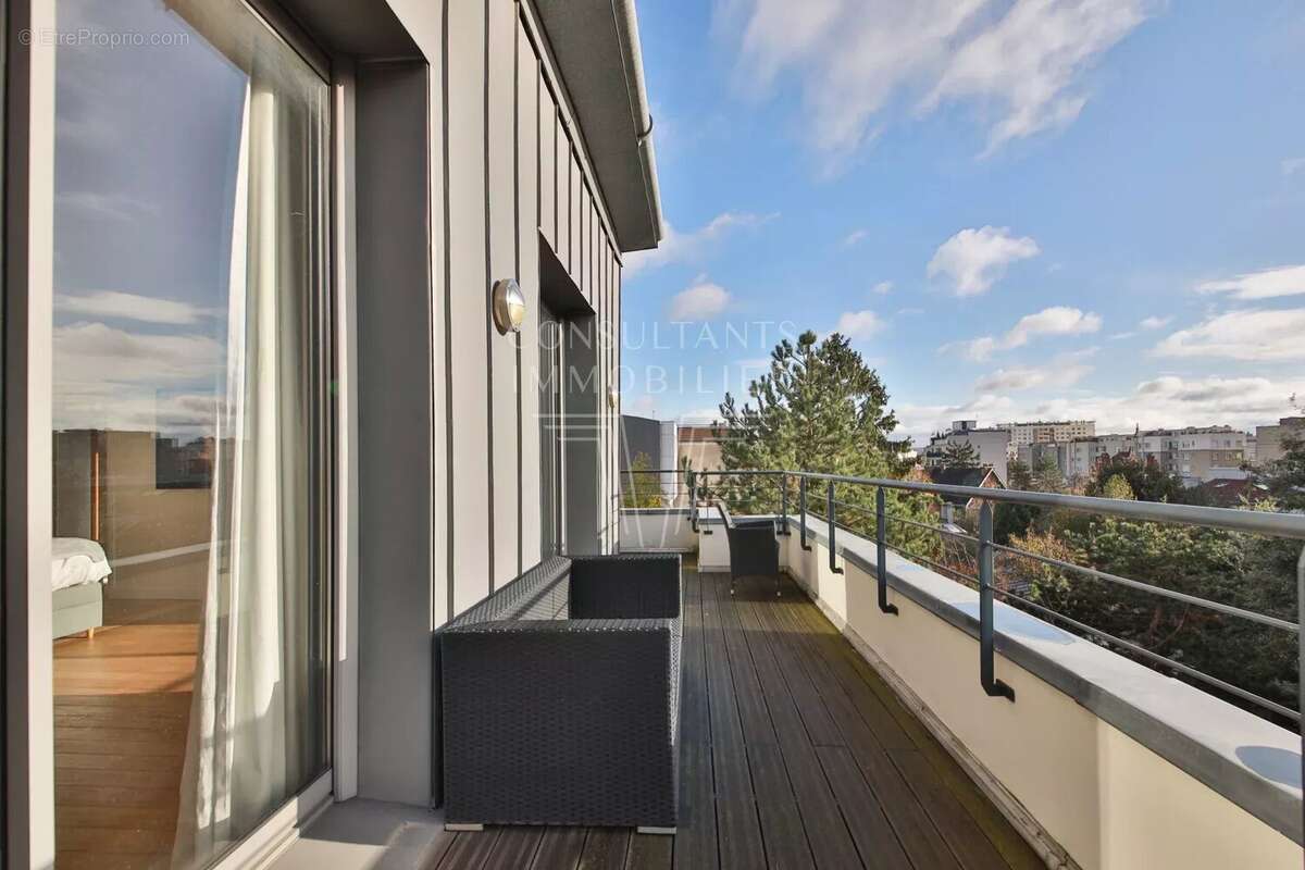 Maison à ISSY-LES-MOULINEAUX