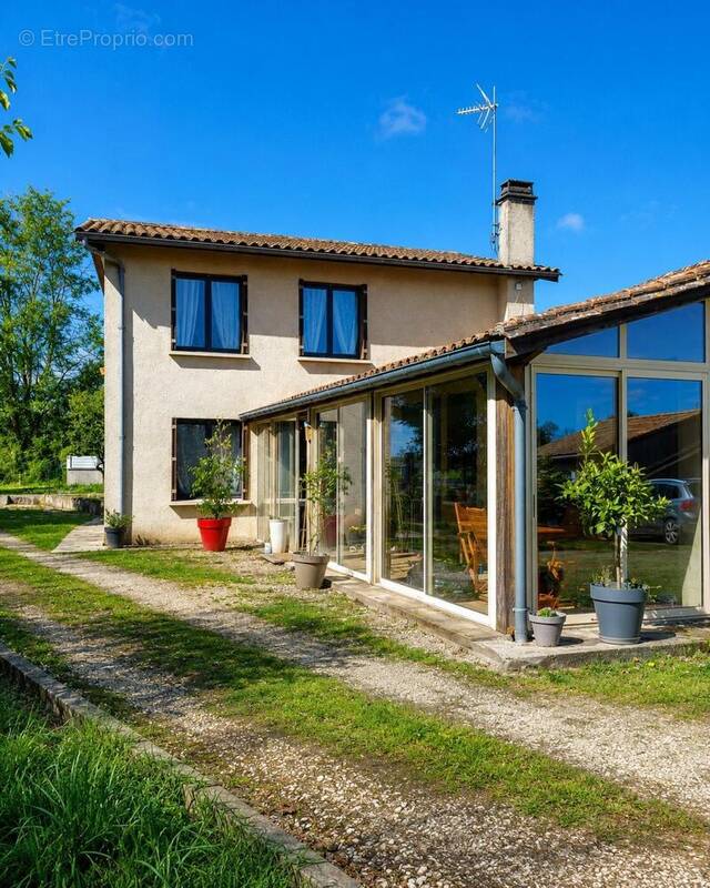 Photo 1 - Maison à MONTAGNE