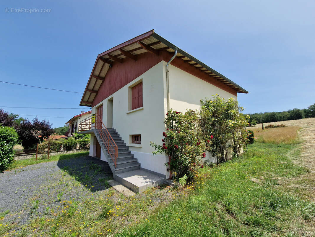 Maison avec grand terrain - photo 2