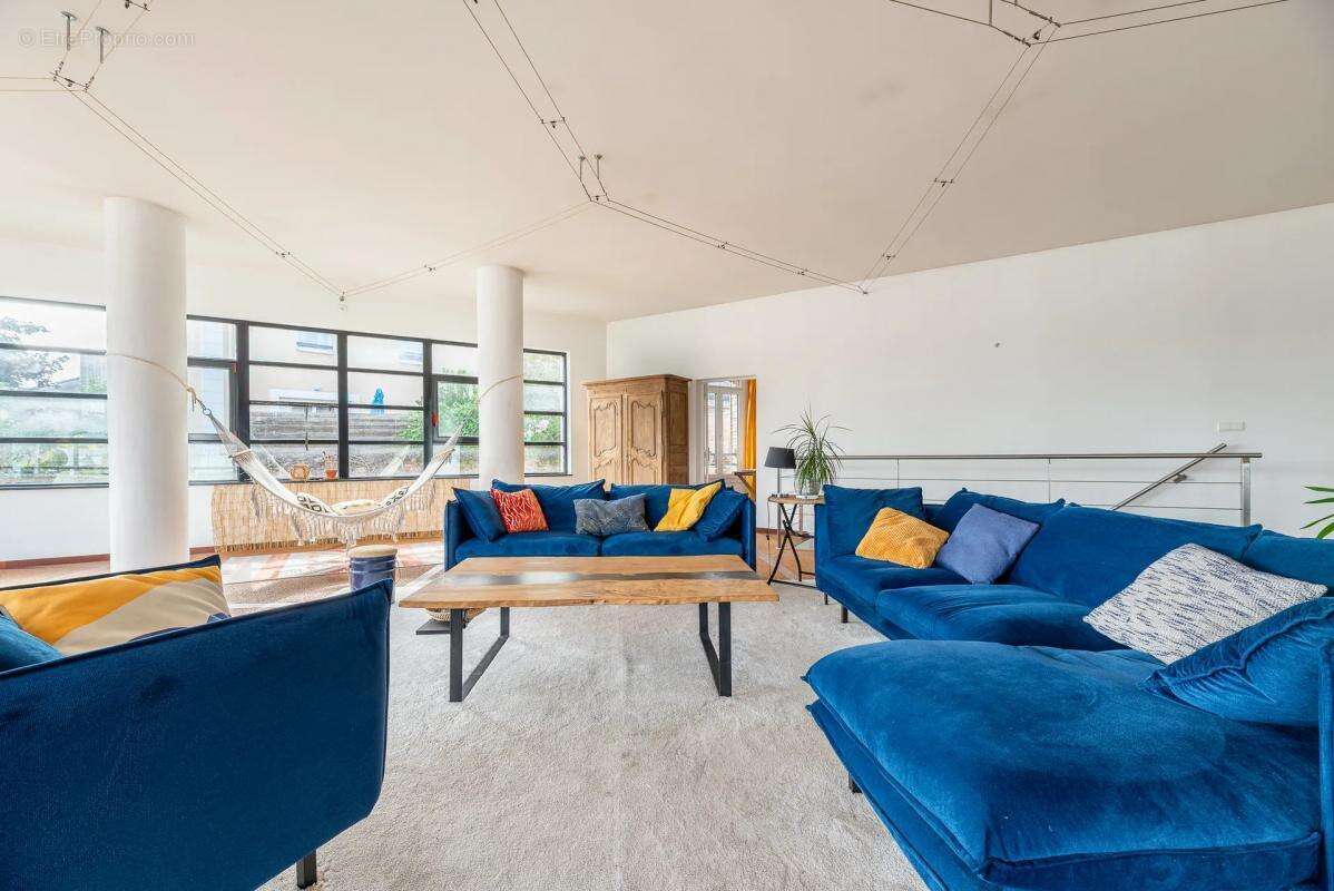 Appartement à INDRE