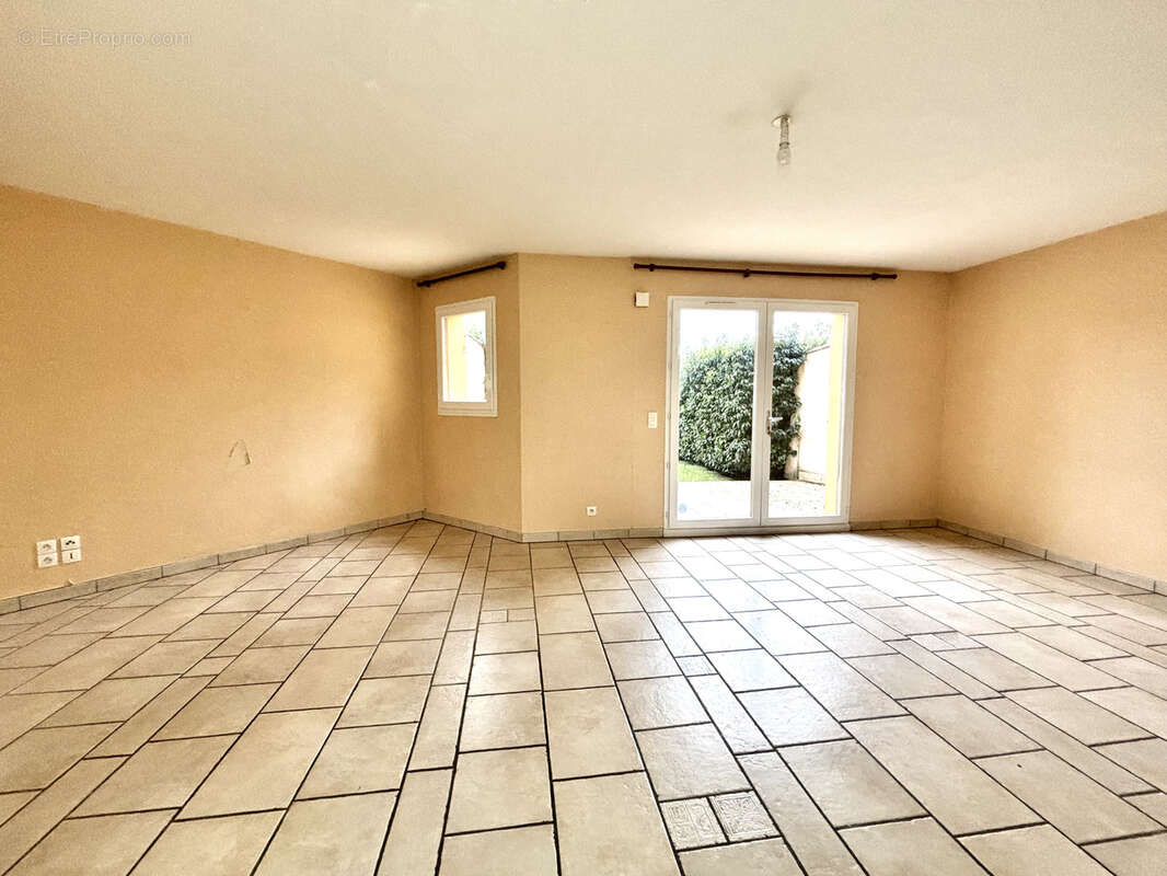 Appartement à SEGNY