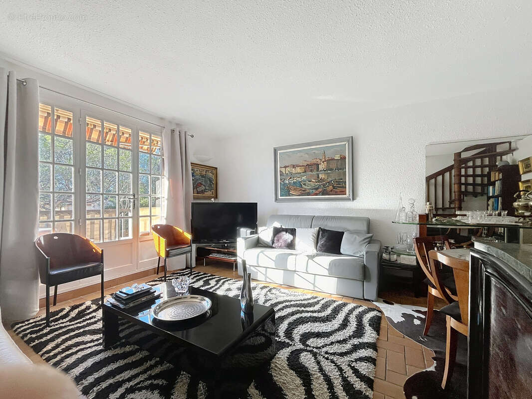 Appartement à SAINT-RAPHAEL