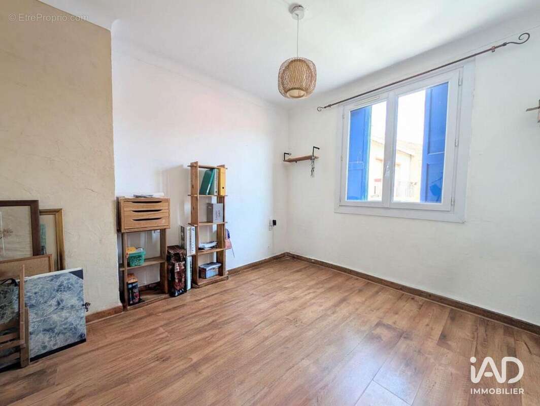Maison 80 m² à Villeneuve-La-Riviere  - photo 9