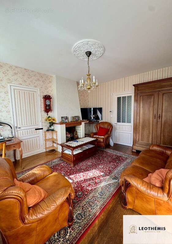 Maison à LES MATHES