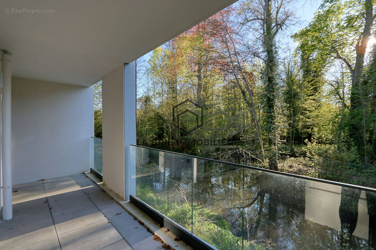 Appartement à RUBELLES