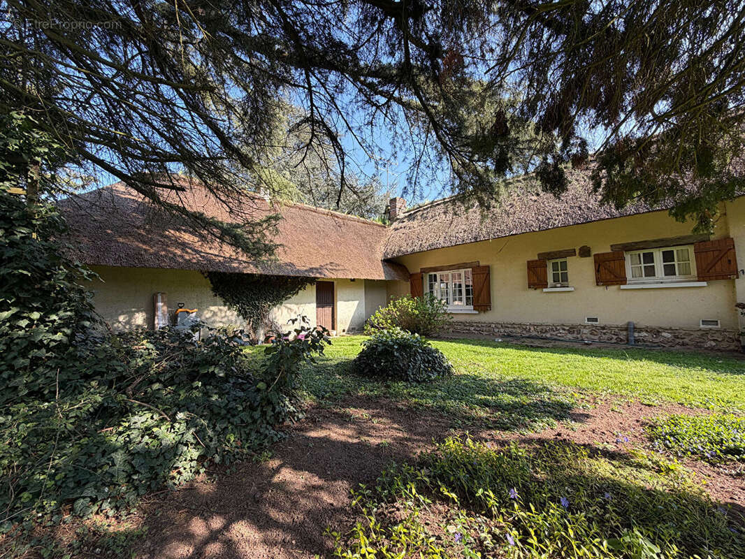 Maison à LE VAL-DAVID