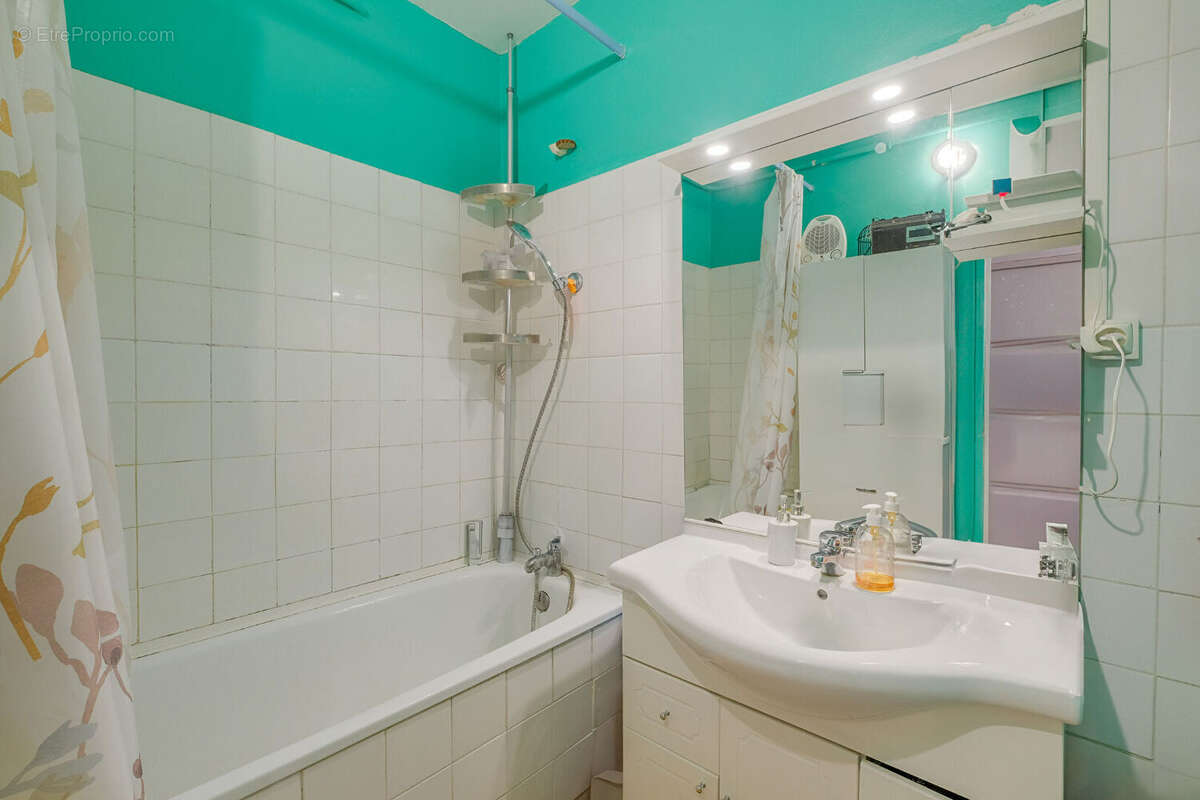 Appartement à MARSEILLE-13E