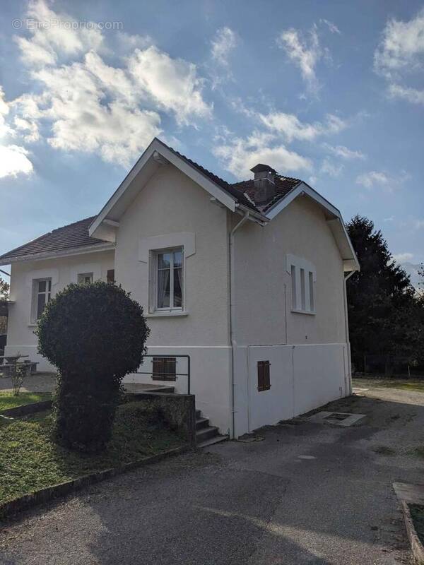 Maison à JARRIE