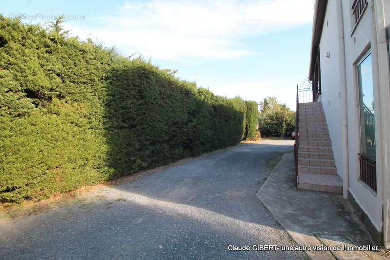 T1 de 21,79 m2 en rez-de-chaussée, au centre-ville de Balaruc-Les-Bains avec une place de stationnement - photo 7