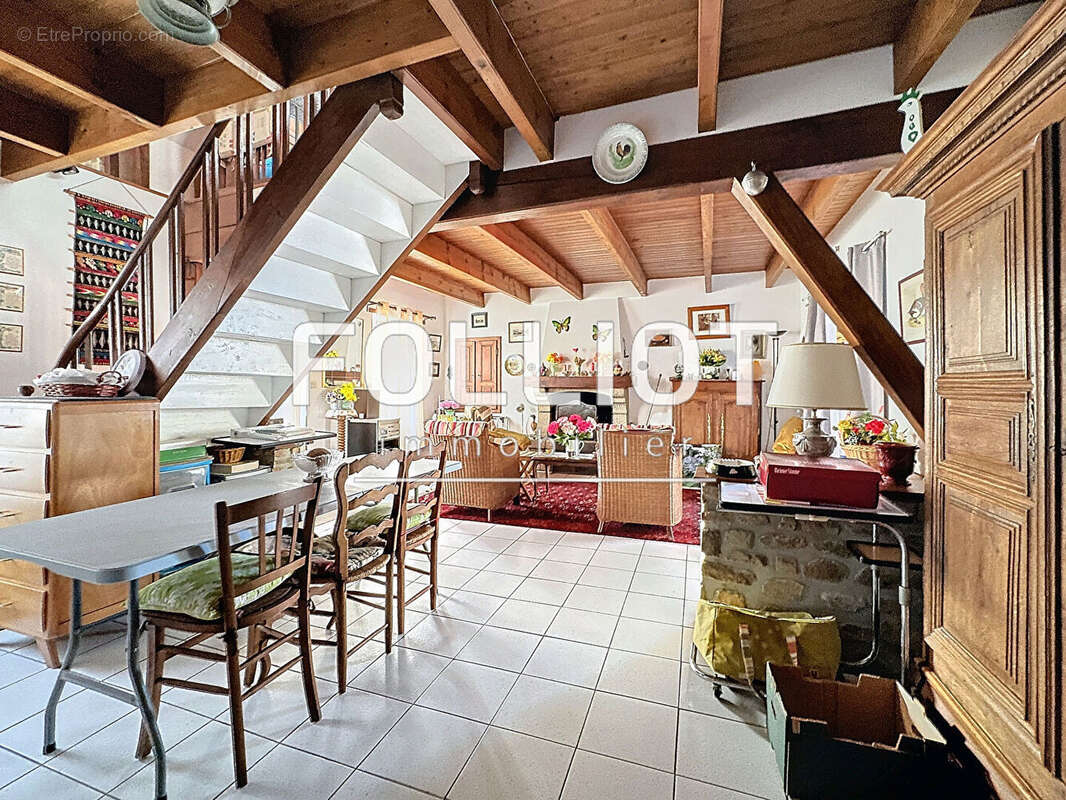 Maison à GOUVILLE-SUR-MER