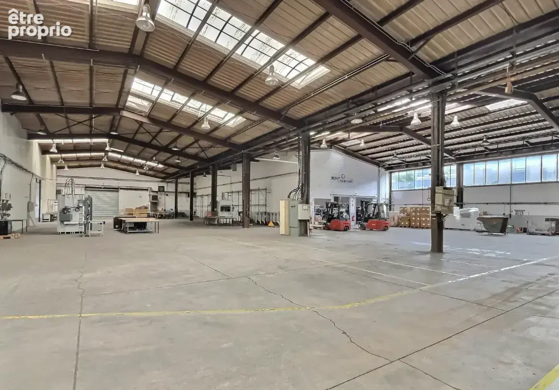 A VENDRE Bâtiment d'activité / stockage - 4500 m2 - Saint-Avold - photo 9