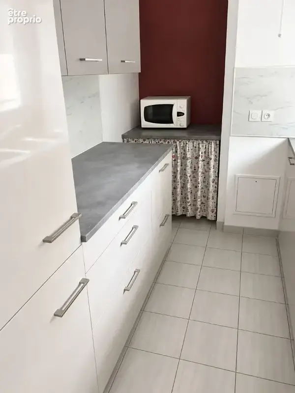 Grenoble Presqu'île T-3 récent avec balcon et garage. - photo 4