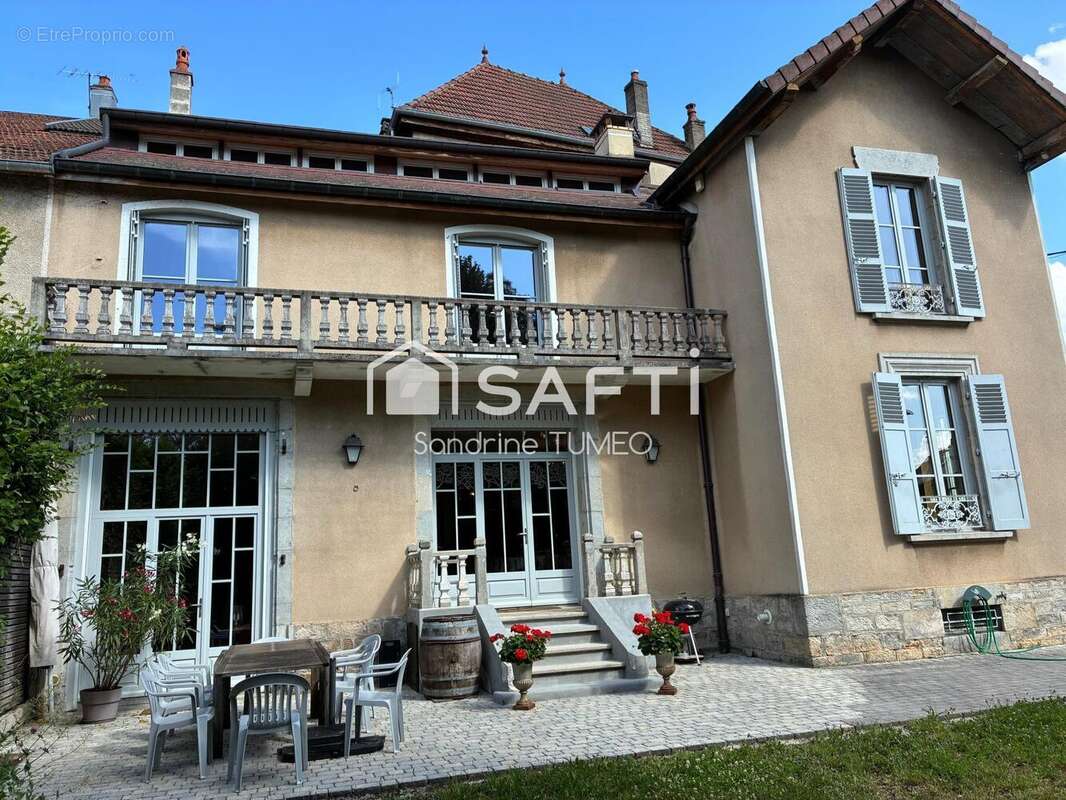 Photo 2 - Maison à ARBOIS