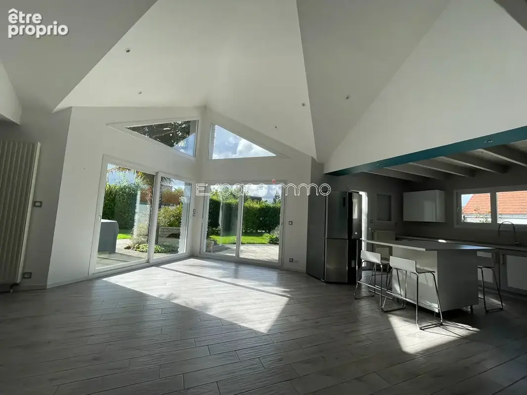 Maison individuelle de plain pied - 3 chambres - 133m² - 872m² de terrain - Dépendances - MALAUNAY - photo 7