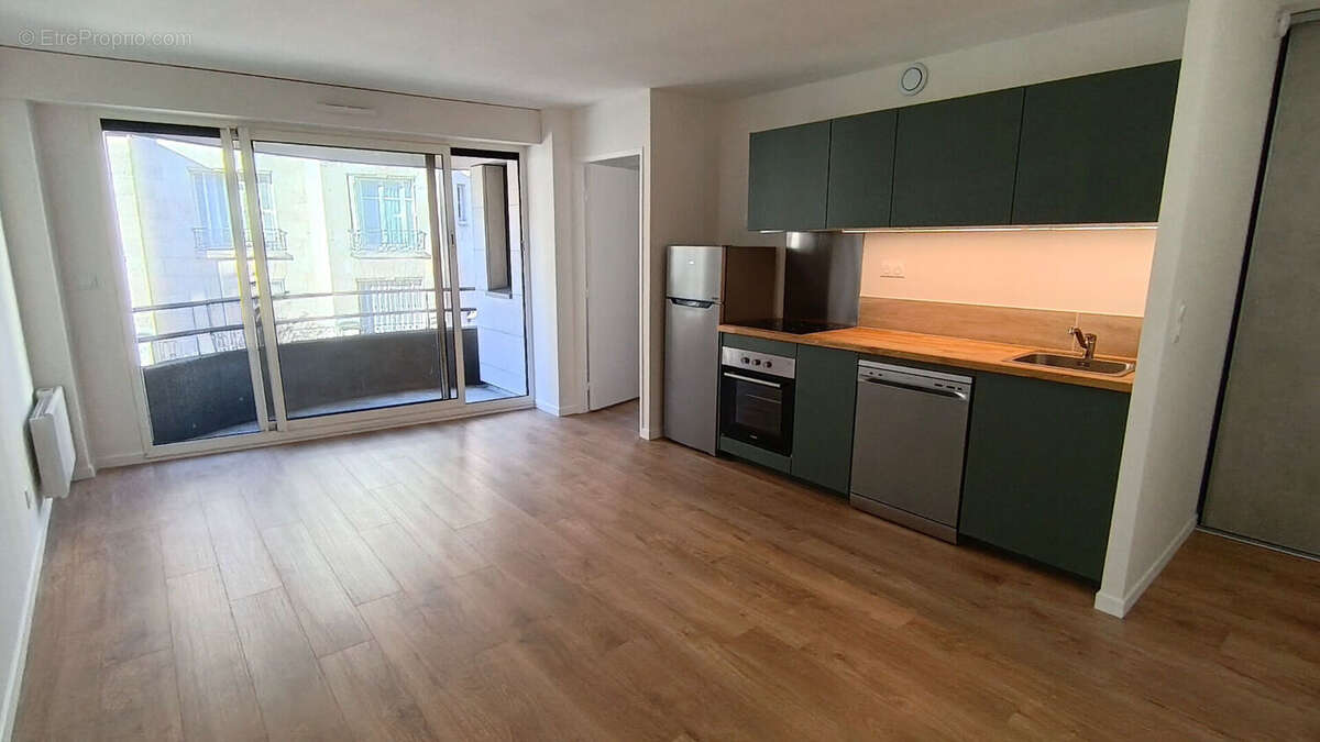 Appartement à PARIS-15E