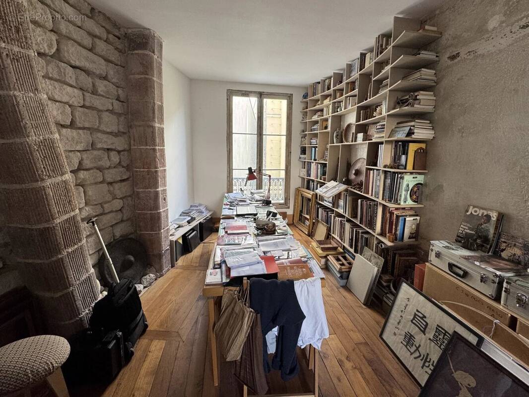 Appartement à PARIS-9E