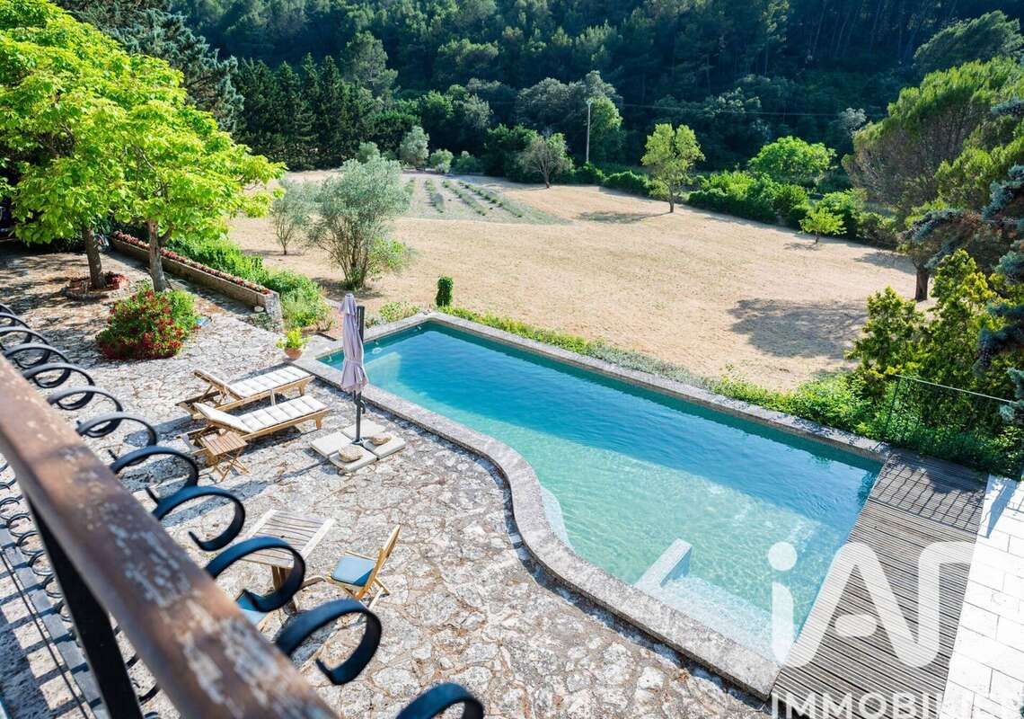 Photo 2 - Maison à FONTAINE-DE-VAUCLUSE