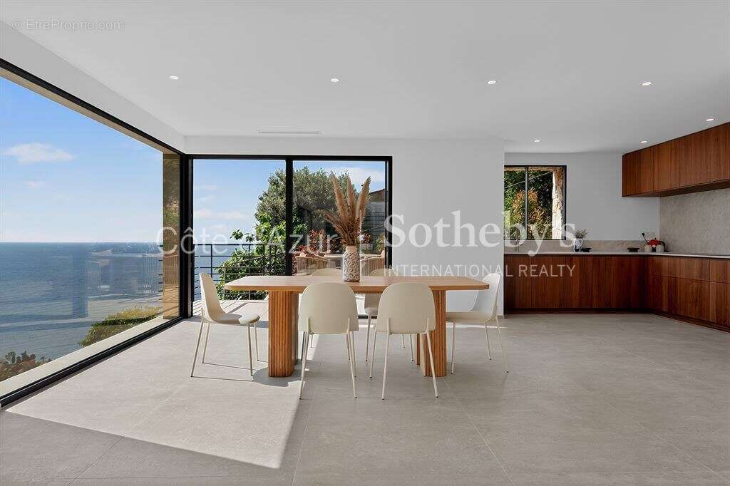 Maison à ROQUEBRUNE-CAP-MARTIN