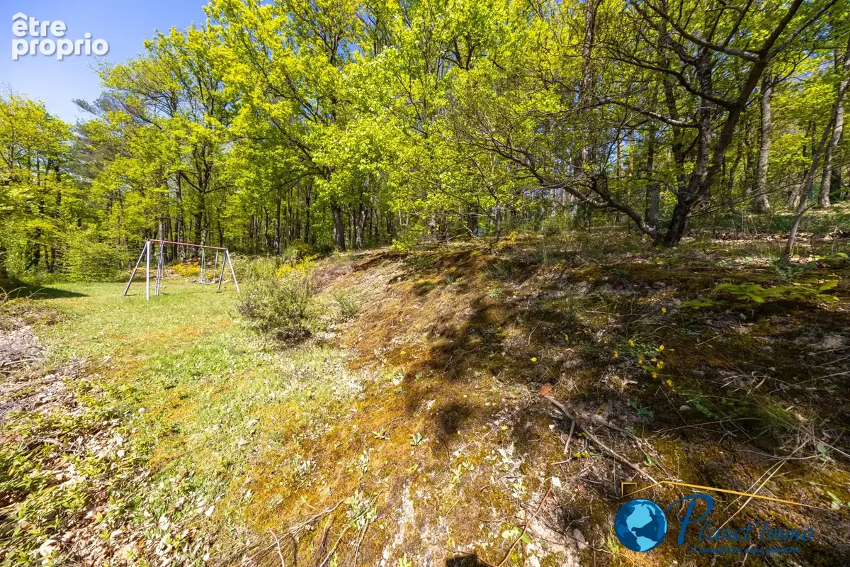 Maison individuelle de 233 m2 habitables avec terrain de 2100m2 arboré avec Piscine. - photo 20