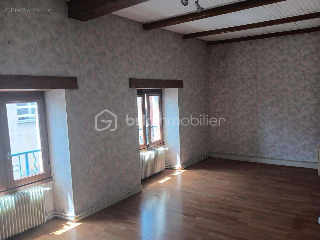 Appartement à MELLE