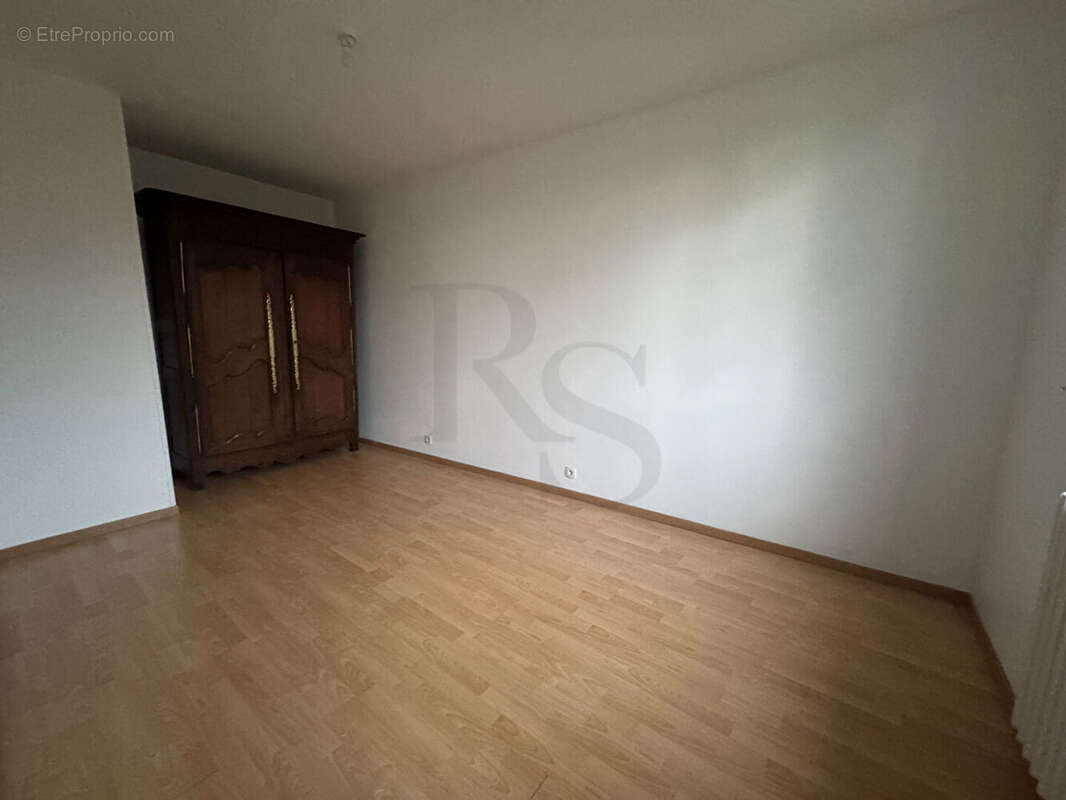 Maison à SAINT-BOMER-LES-FORGES