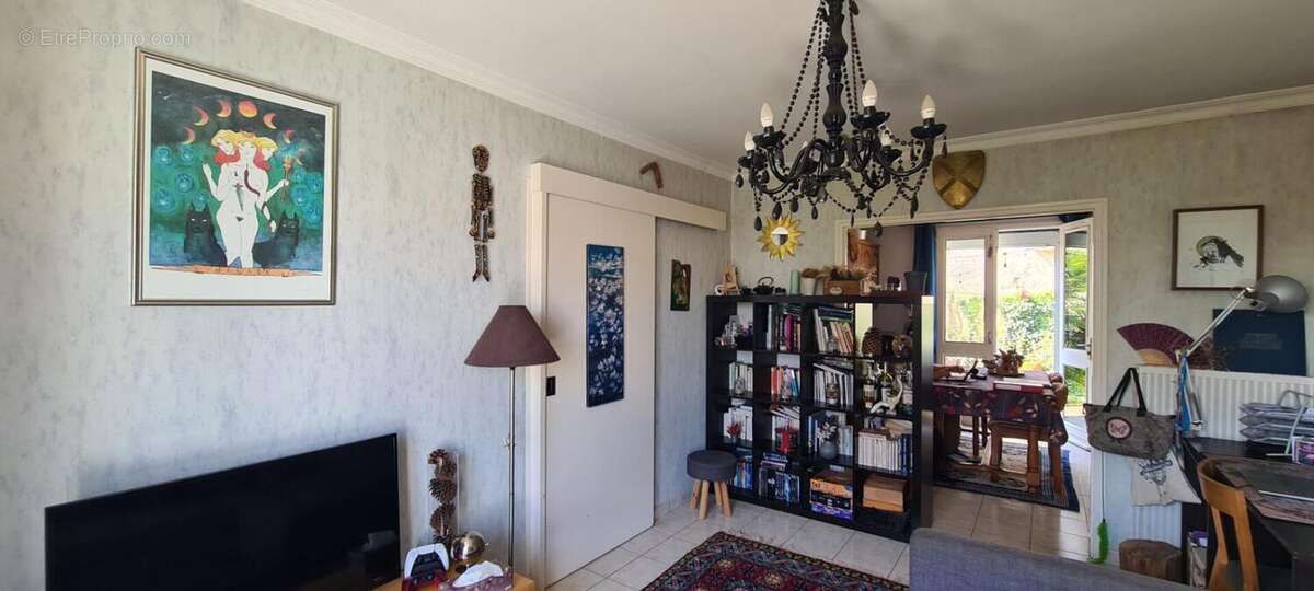 Maison Clisson 5 P . 3 Chs . Bureau . 81.29 M² . T 377 M² . Terrasse . Garage - photo 6