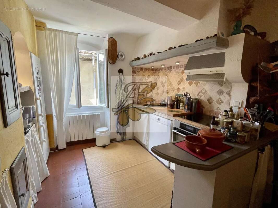 Appartement à SEILLANS