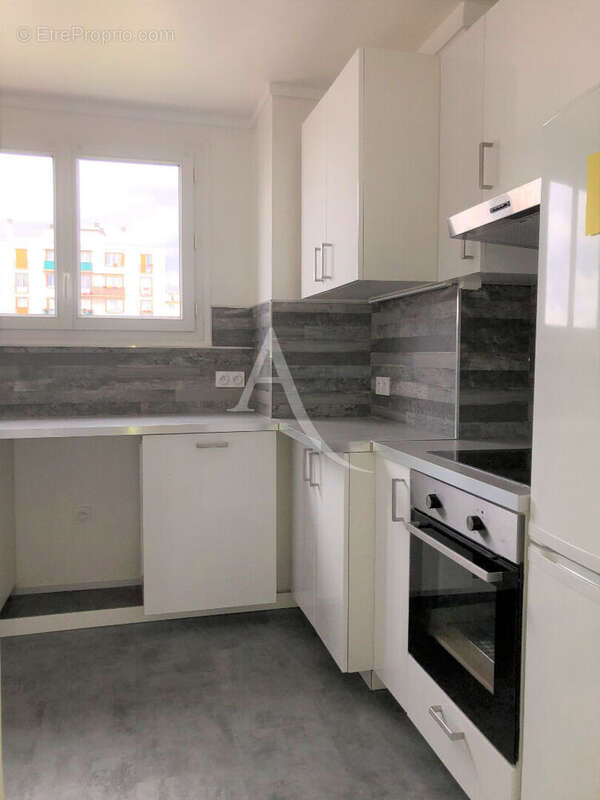 Appartement à AUBERVILLIERS