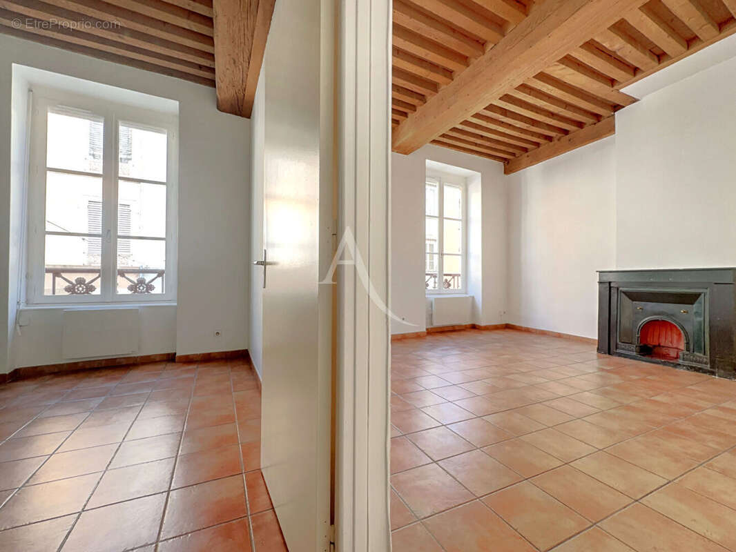 Appartement Lyon 2 pièces 44 m2 sur Croix Rousse - photo 4