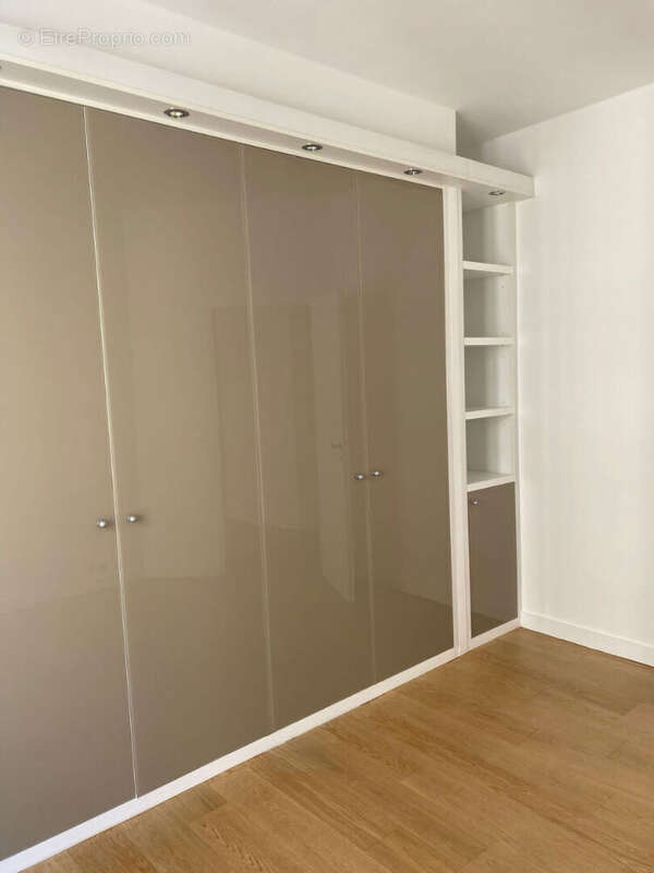 Appartement Paris Trocadéro 4 pièce(s) 82.07 m2 HSP 2.78M - photo 12