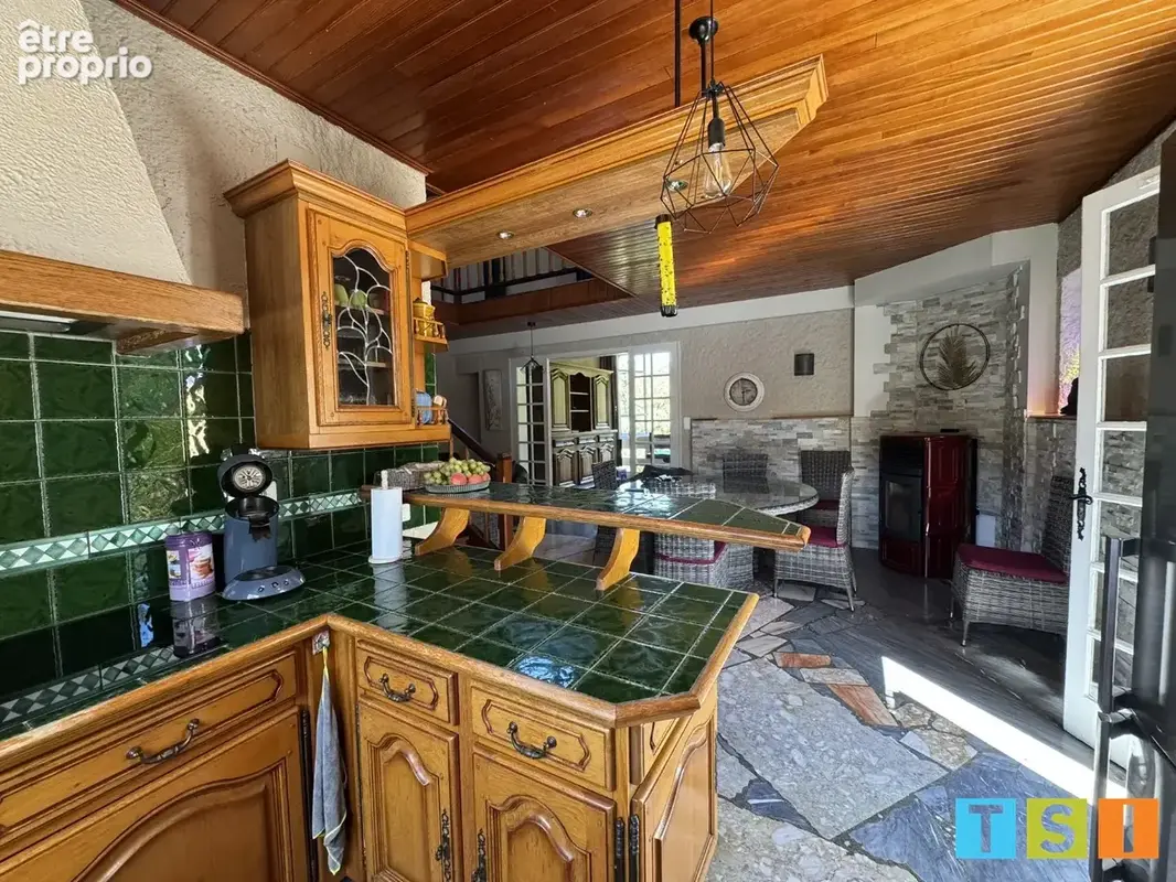 Propriété 135m² sur 1772 m² de terrain arboré et clos - photo 3