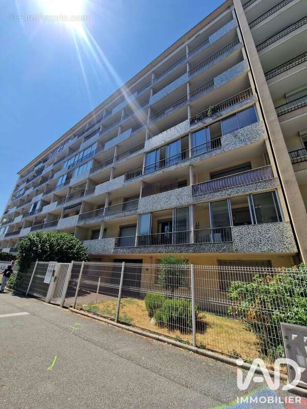 Appartement 37 m² à Valence  - photo 8