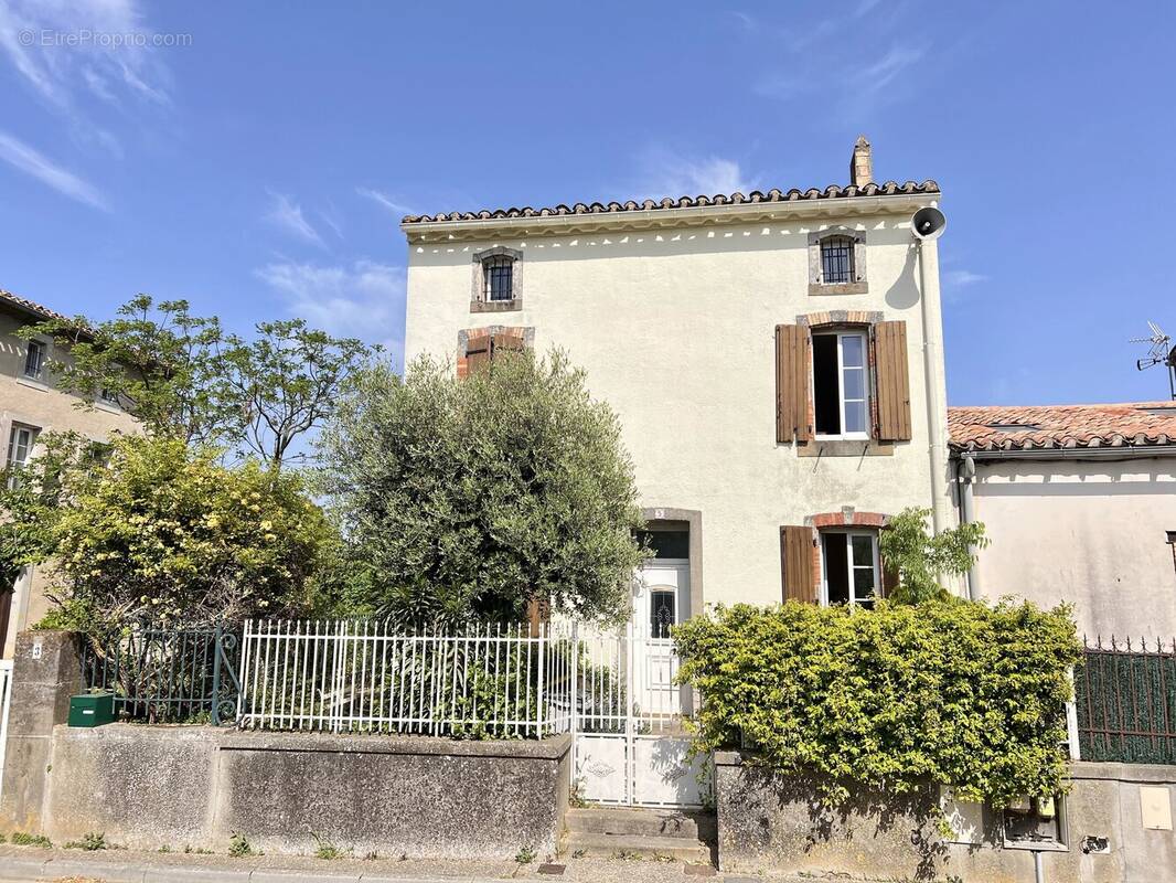 Maison à CAUX-ET-SAUZENS