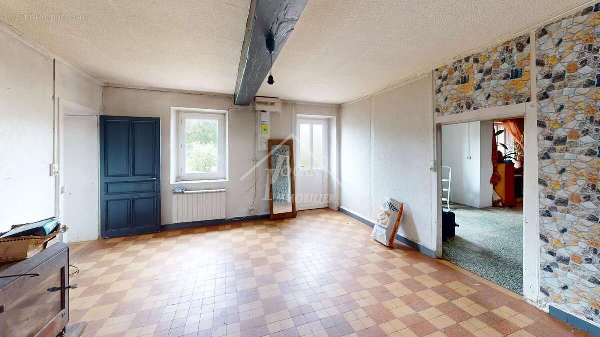 Maison à LIERNOLLES