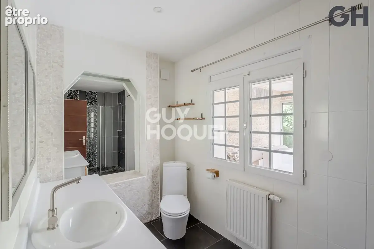 Maison familiale avec sous-sol de 6 pieces ( environ 196 m²) à saintry-sur-seine - photo 9
