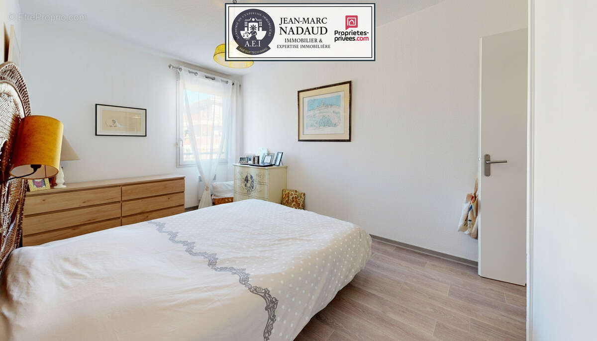 Appartement à PUGET-SUR-ARGENS