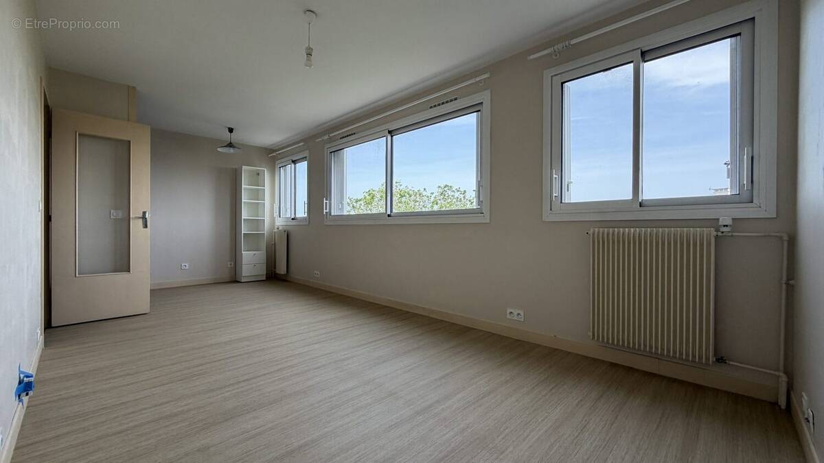 Appartement à LE BOURGET