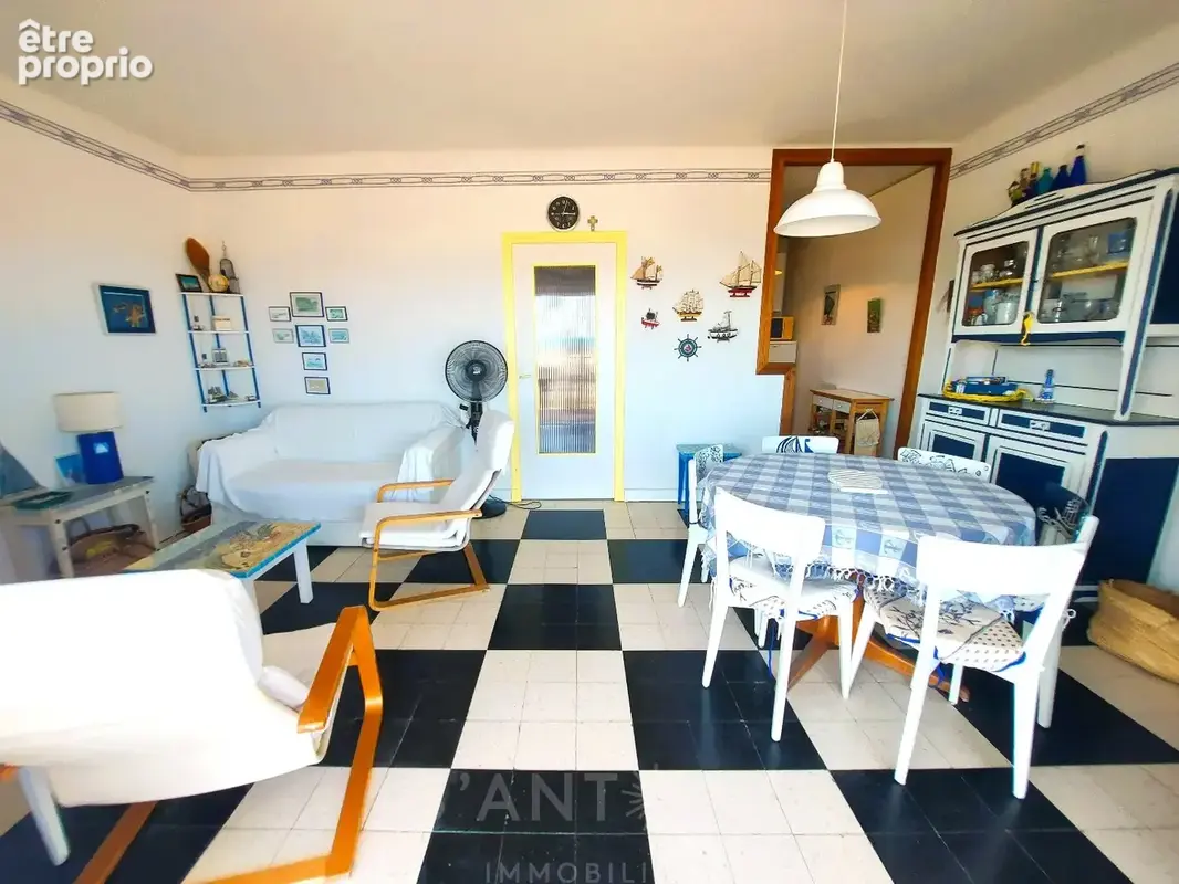 Vieux marseillan plage  front de mer - vue mer, t3, terrasse, parking - photo 2