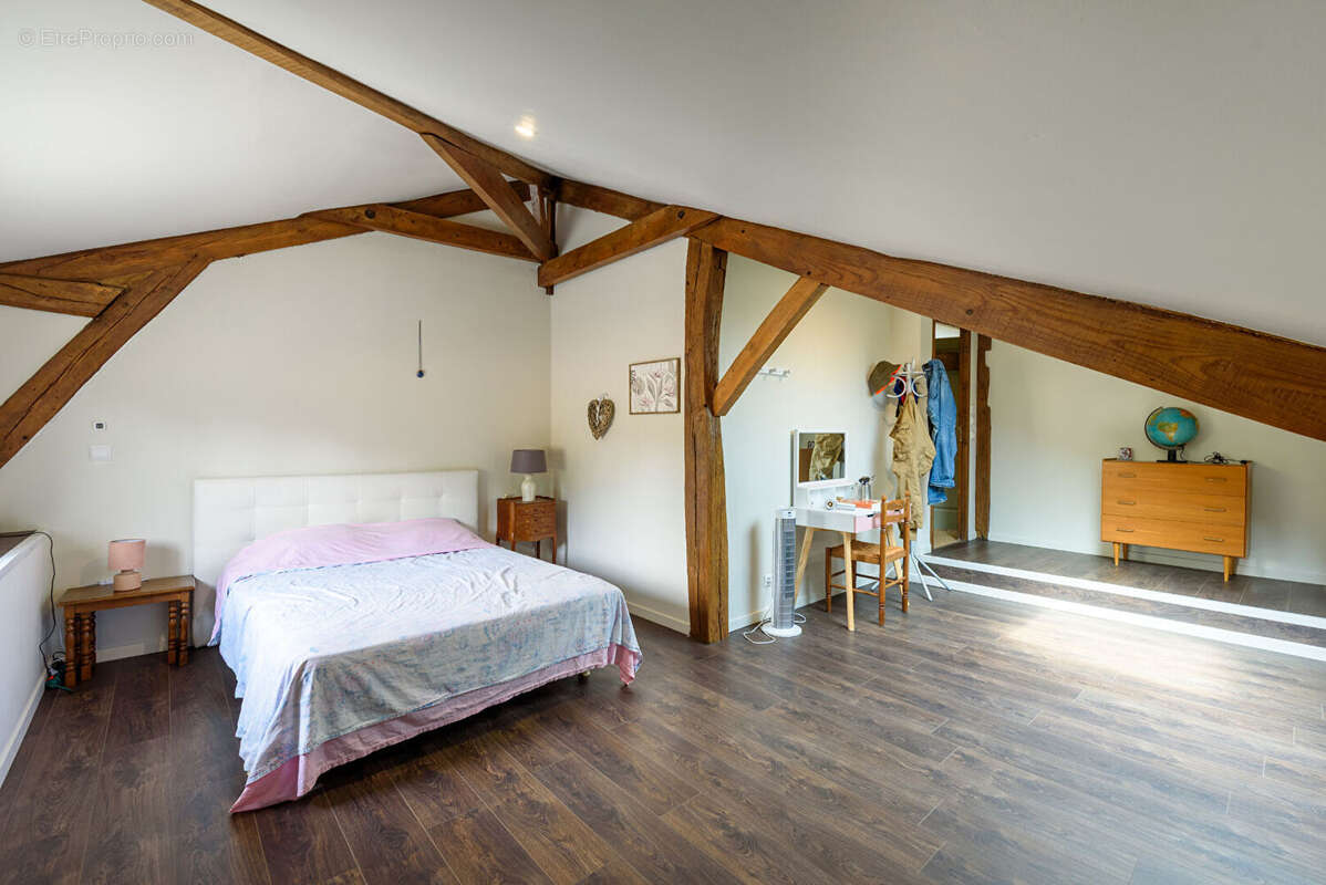 Maison 6 pièce(s) 234 m2 - photo 13
